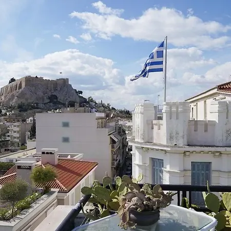 Marvelous In Plaka Daire
